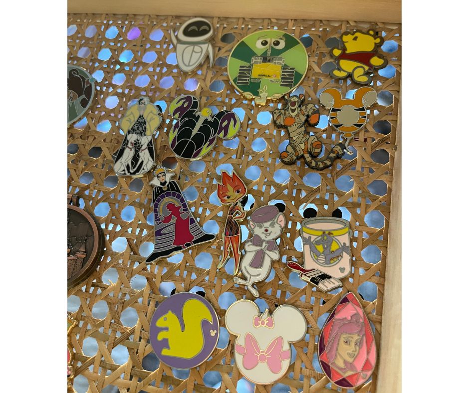 disney pins